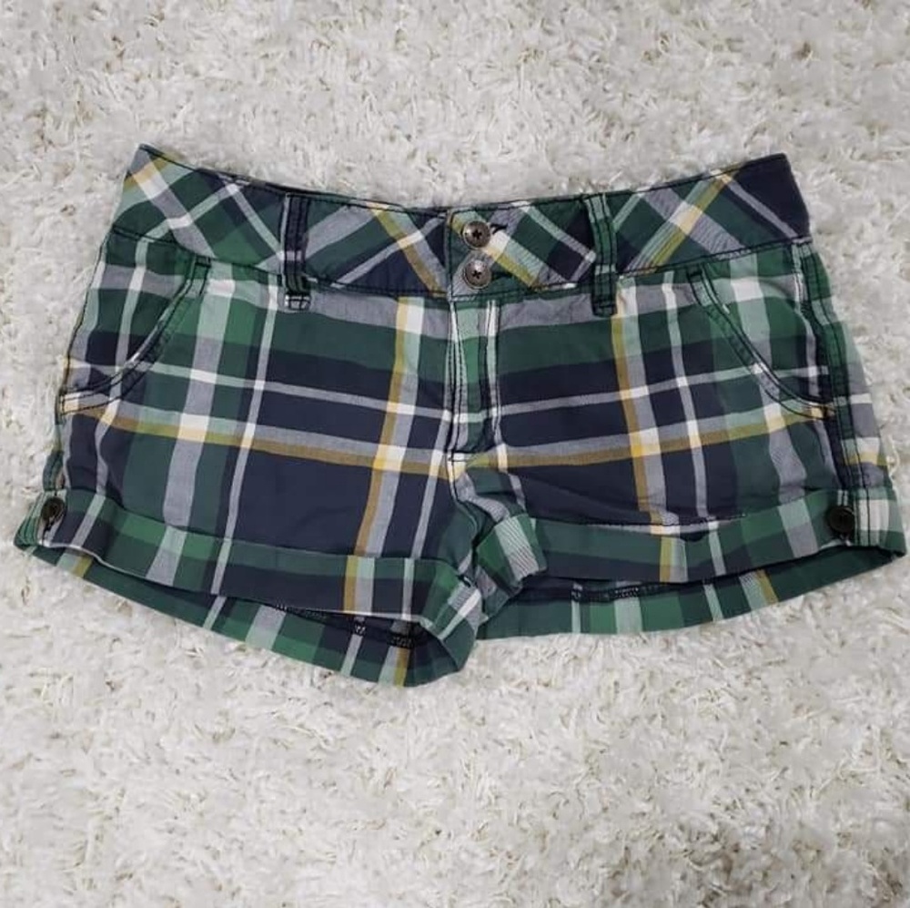 Hollister size 9 shorts